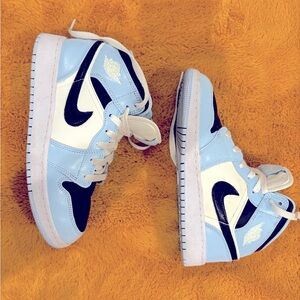 Nike Air Jordan 1 Mid 'Ice Blue' 5.5Y